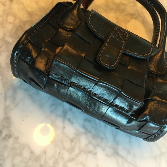 Dua Dua Black Leather Handbag - Picture 5 of 8